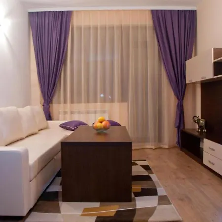 Lusso Holiday Lux *